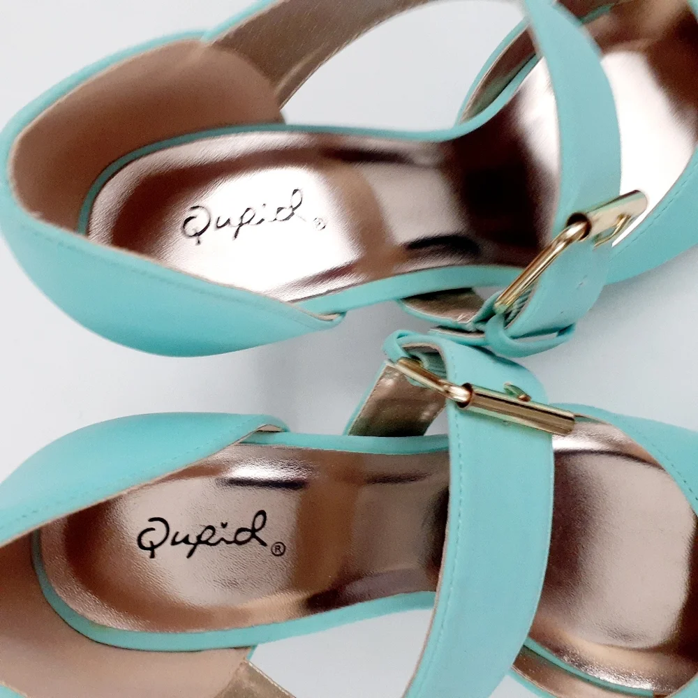 Qupid Women's Mint Green Suede Platform Sz 7.5